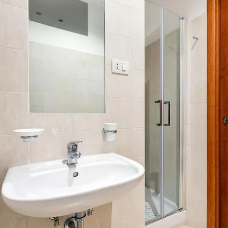 شقة 10 Minutes By Car From St Peter's Basilica