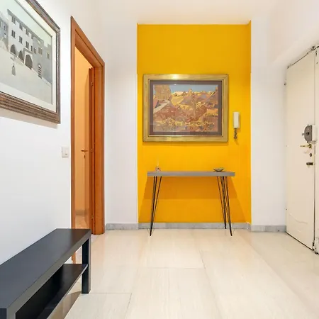 10 Minutes By Car From St Peter's Basilica Apartment *